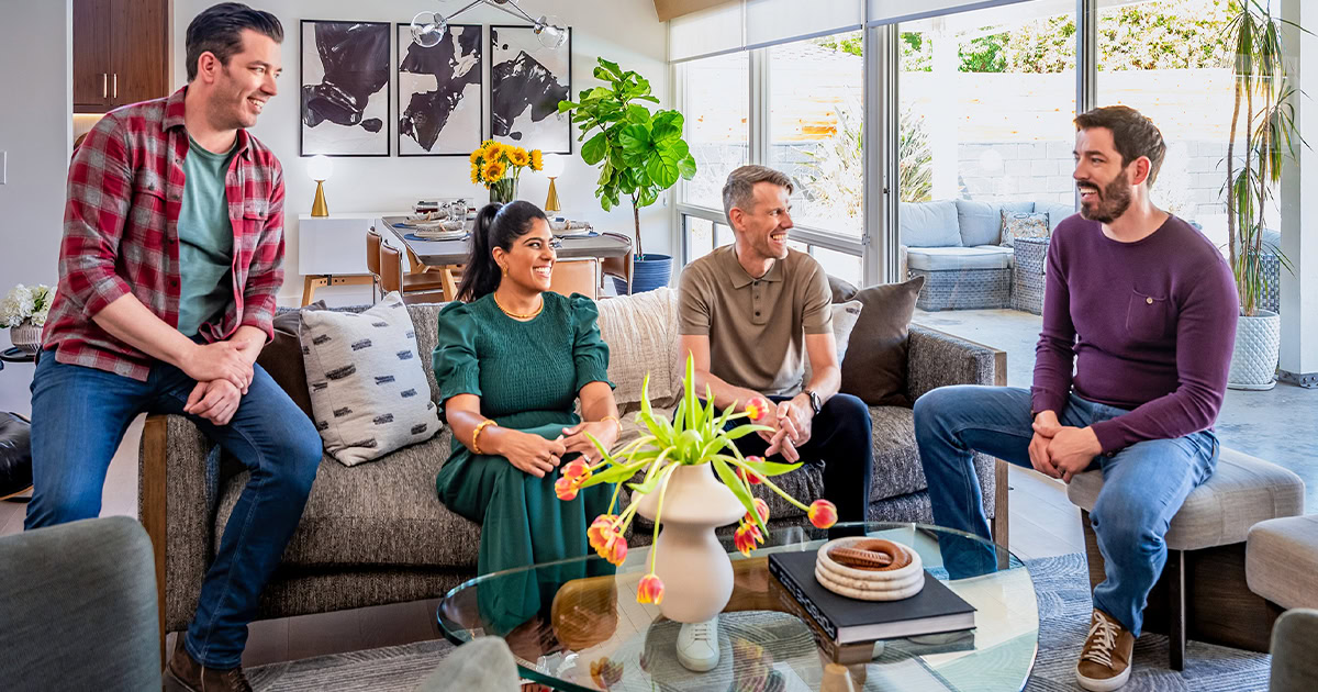 don't hate your house with the property brothers, bahar and mathieu
