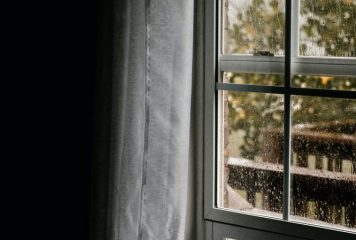 How to Clean Double Pane Windows Inside